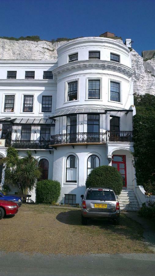 Whole Flat Next To Dover Port With Parking Luaran gambar